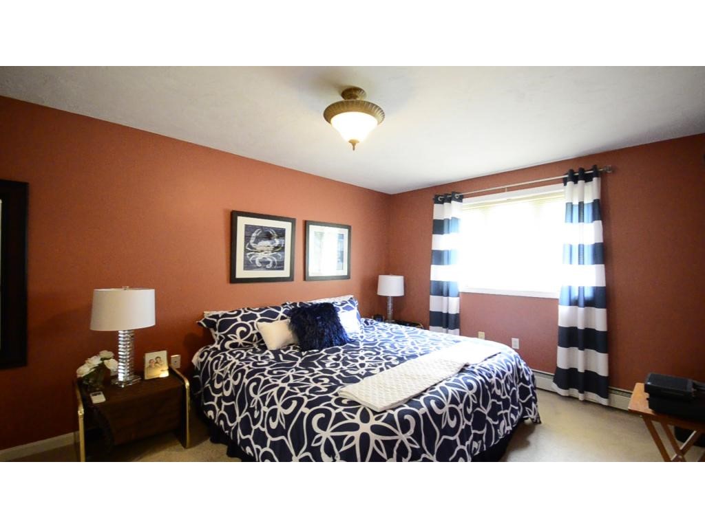6 Collettes Grove Road Derry, NH 03038 - Photo 6 of 18