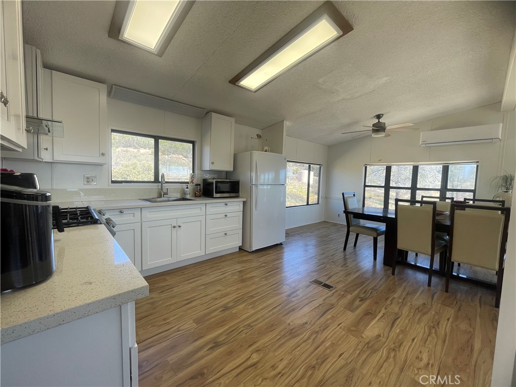 56768 Dickson Hills Road Anza, CA 92539 - Photo 9 of 37 kitchen