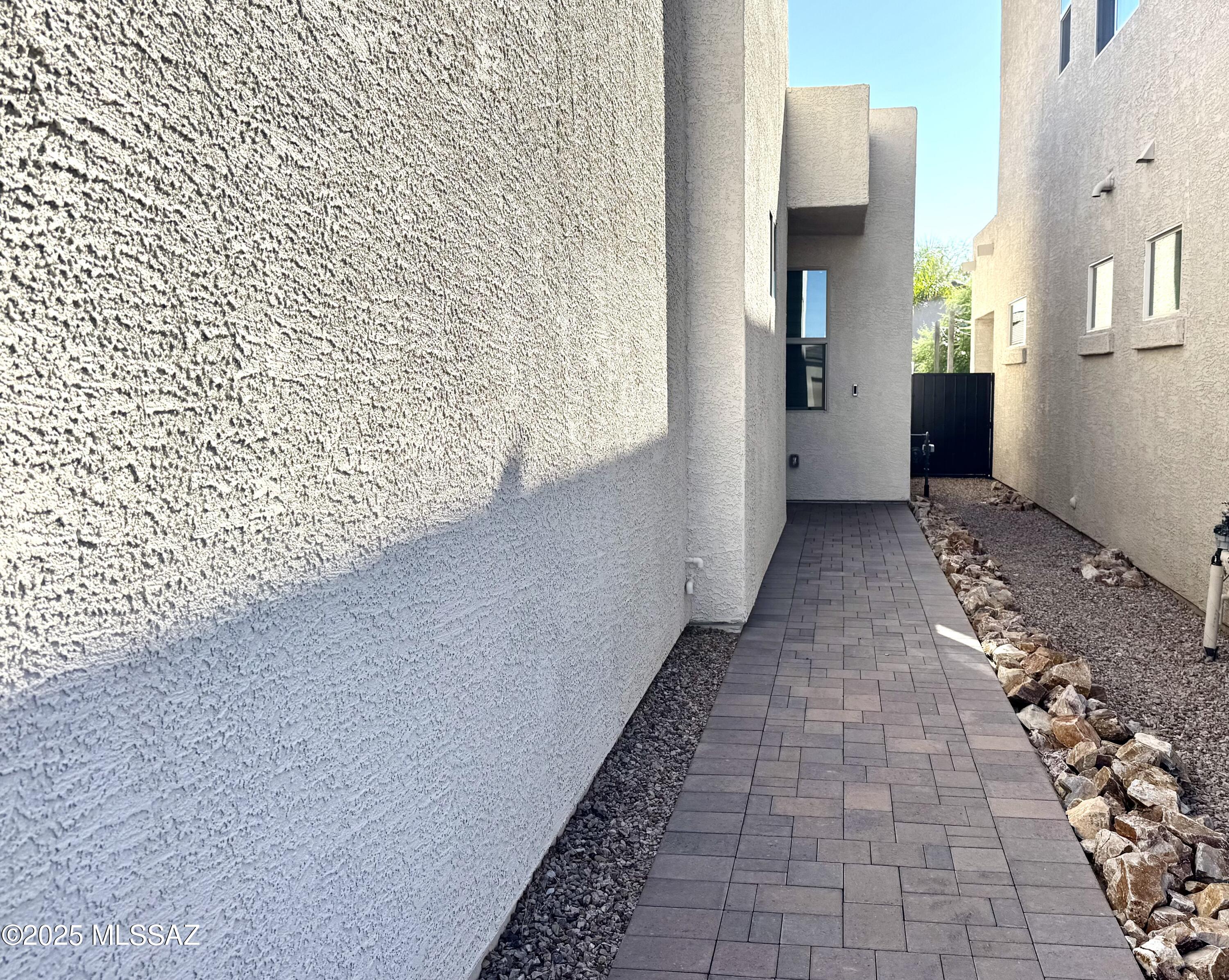 7403 West Barrel Racer Road Tucson, AZ 85743 - Photo 7 of 48