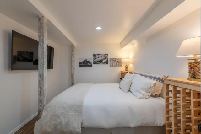 $2,697,000 | 233 Country Club Drive, Carmel Valley, CA 93924