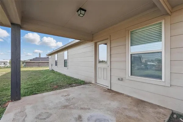 $395,000 | 240 Springwood Ranch Loop, Springtown, TX 76082