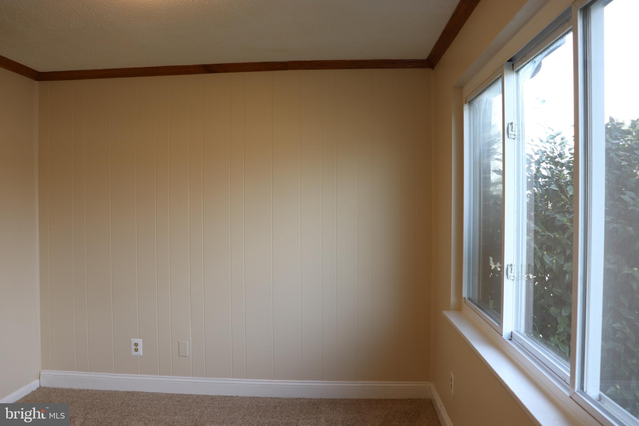 450 West Deer Park Road, Unit 14B Gaithersburg, MD 20877 - Photo 17 of 49 Breakfast room ,next to kitchen