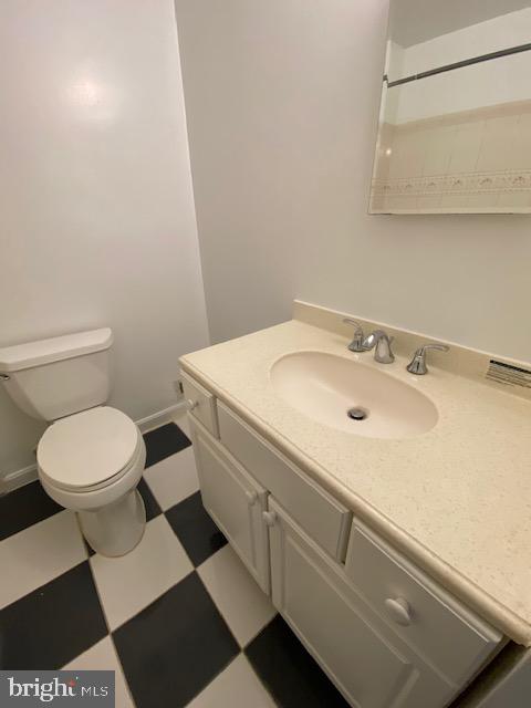 450 West Deer Park Road, Unit 14B Gaithersburg, MD 20877 - Photo 29 of 49 Master Bath