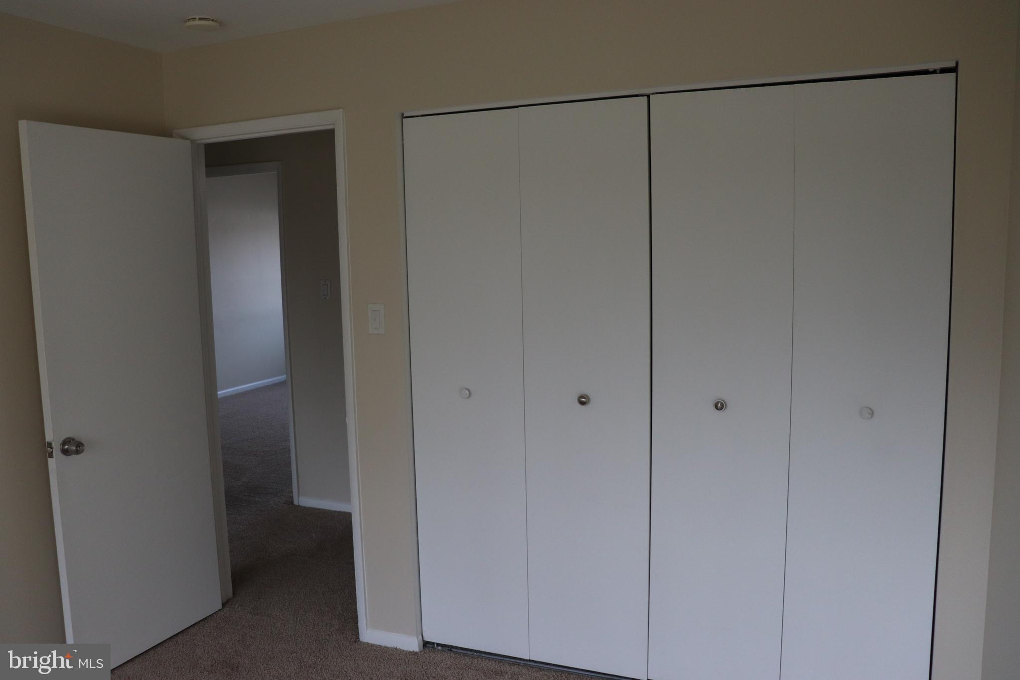 450 West Deer Park Road, Unit 14B Gaithersburg, MD 20877 - Photo 32 of 49 Master bedroom