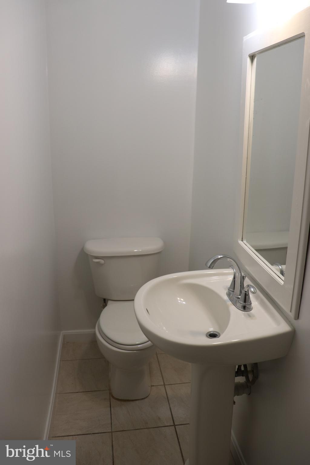 450 West Deer Park Road, Unit 14B Gaithersburg, MD 20877 - Photo 40 of 49 Basement full Bath