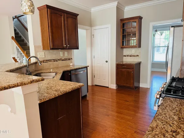 $2,895 | 3913 Wedonia Drive, Cary, NC 27519