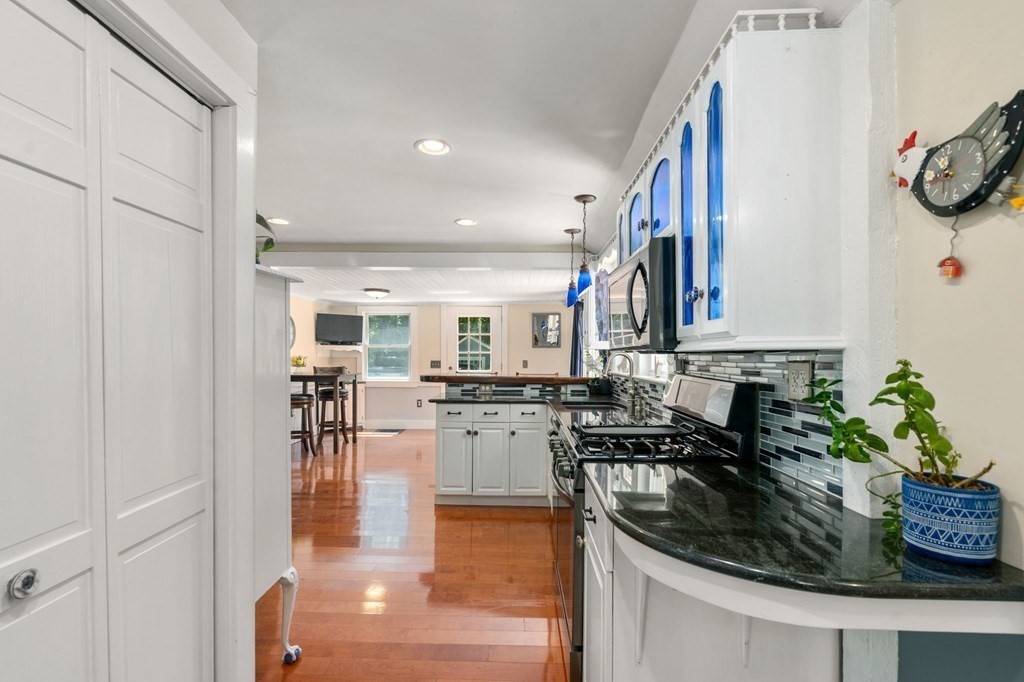 117 Commonwealth Road Wayland, MA 01778 - Photo 12 of 41 Gallery Image 12