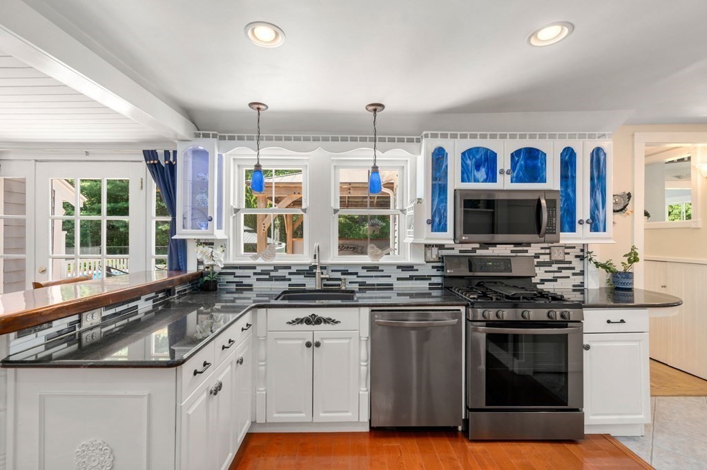 117 Commonwealth Road Wayland, MA 01778 - Photo 14 of 41 Gallery Image 14