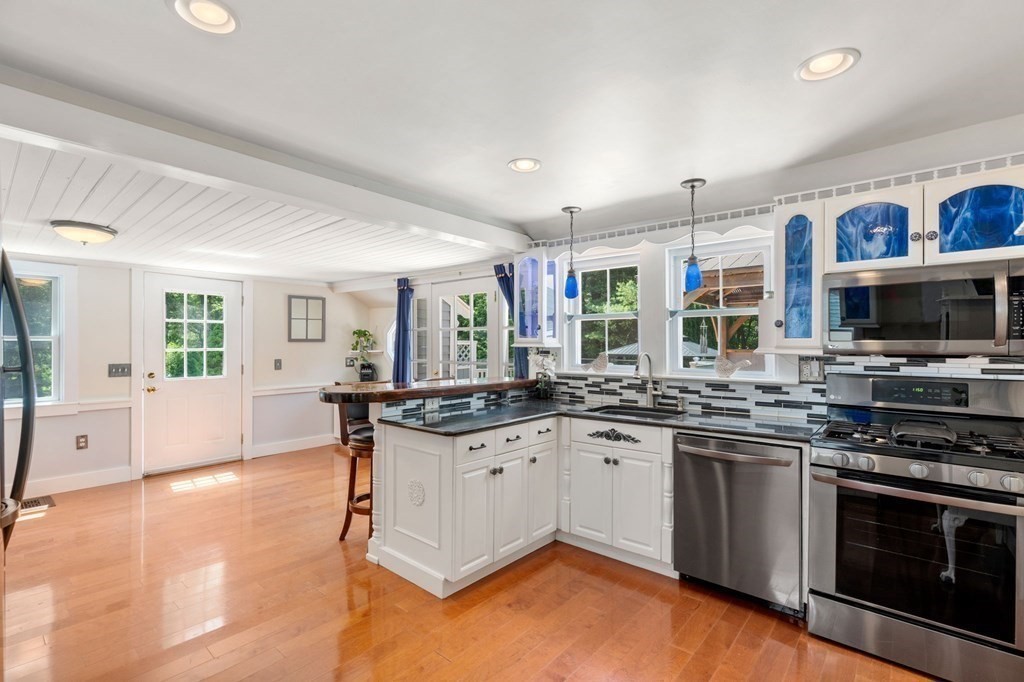 117 Commonwealth Road Wayland, MA 01778 - Photo 18 of 41 Gallery Image 18