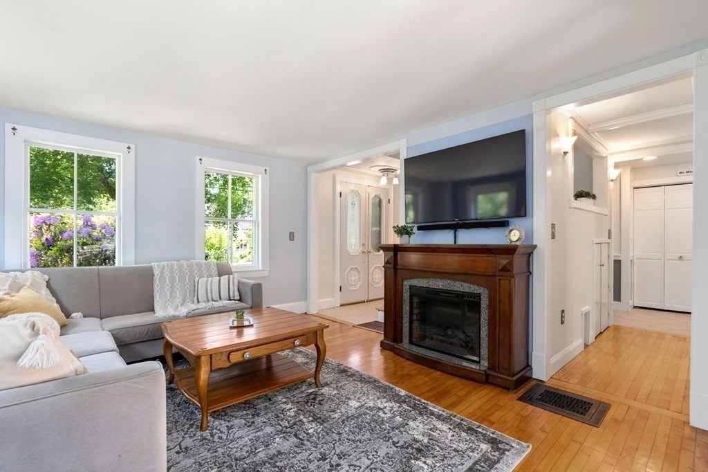 117 Commonwealth Road Wayland, MA 01778 - Photo 21 of 41 Gallery Image 21