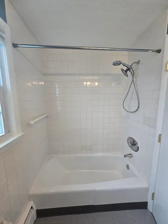 $1,700 | 180 Nesmith Street, Unit 11, Lowell, MA 01852