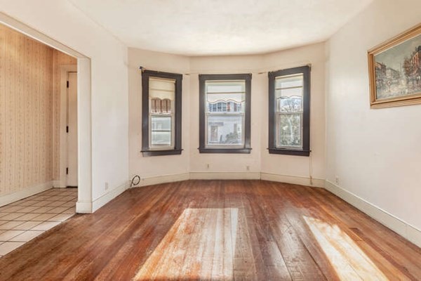 79 Windsor Road Medford, MA 02155 - Photo 6 of 30 Gallery Image 6