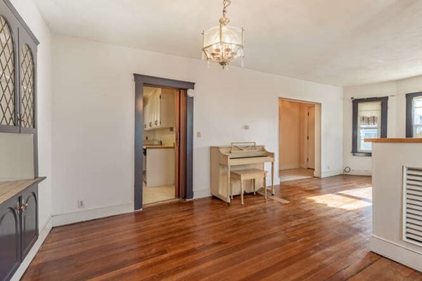 79 Windsor Road Medford, MA 02155 - Photo 8 of 30 Gallery Image 8