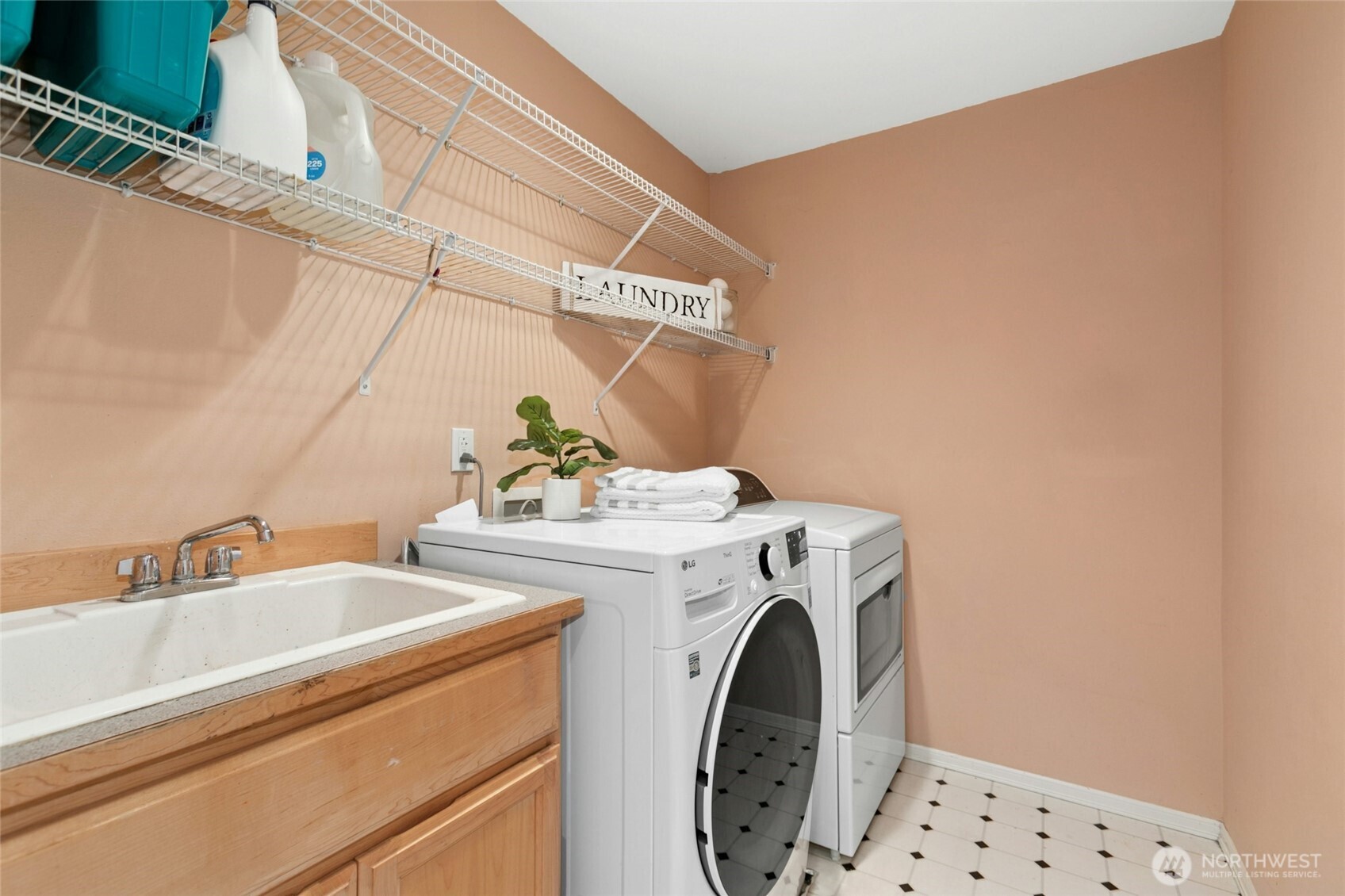 19033 29th Avenue Southeast Bothell, WA 98012 - Photo 28 of 40 a utility room with dryer and washer