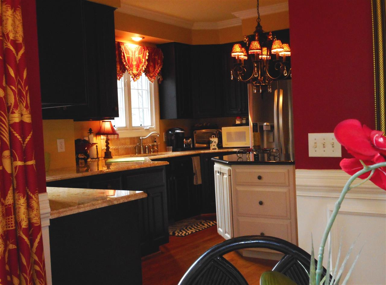 3908 Hemsbury Way Raleigh, NC 27612 - Photo 8 of 25 Photo 8