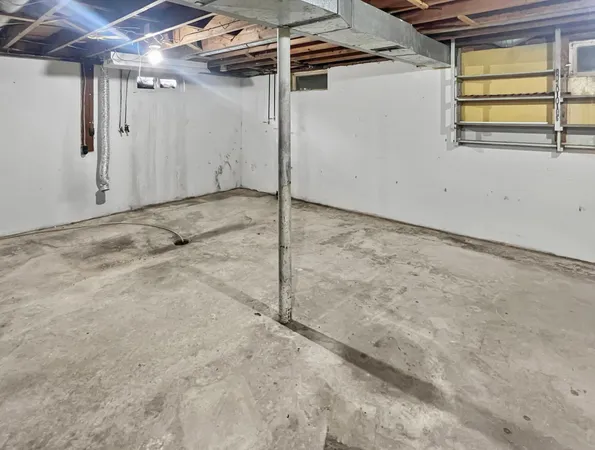 $239,000 | 922 South State Street, Fairmont, MN 56031