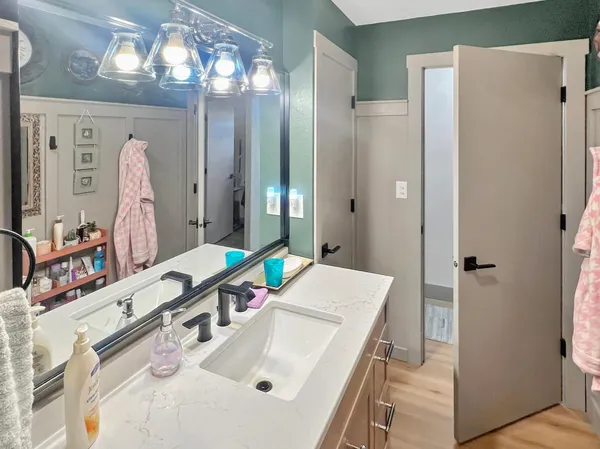$220,900 | 922 South State Street, Fairmont, MN 56031