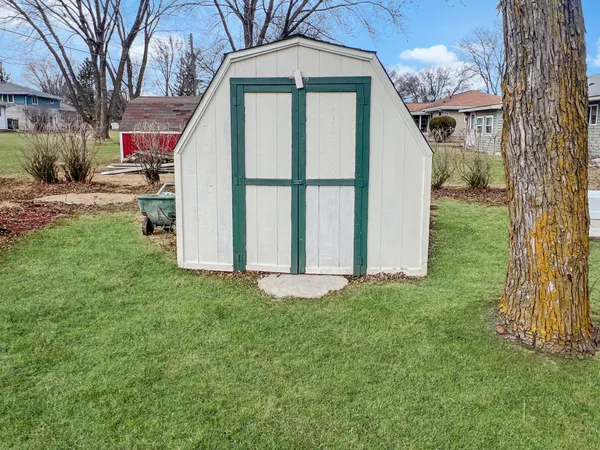 $239,000 | 922 South State Street, Fairmont, MN 56031