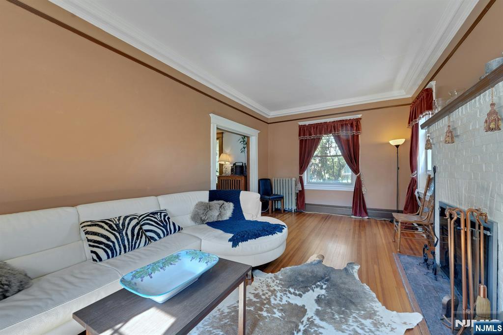 85 Spring Valley Avenue Hackensack, NJ 07601 - Photo 11 of 40 Gallery Image 11