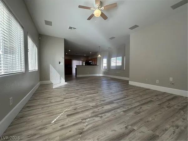 $2,550 | 2176 Low Creek Court, Las Vegas, NV 89123