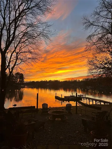 $995,000 | 122 Lily Pad Loop, Troutman, NC 28166