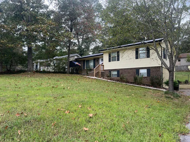 $239,900 | 380 Southeast Oakland Trail, Cleveland, TN 37323