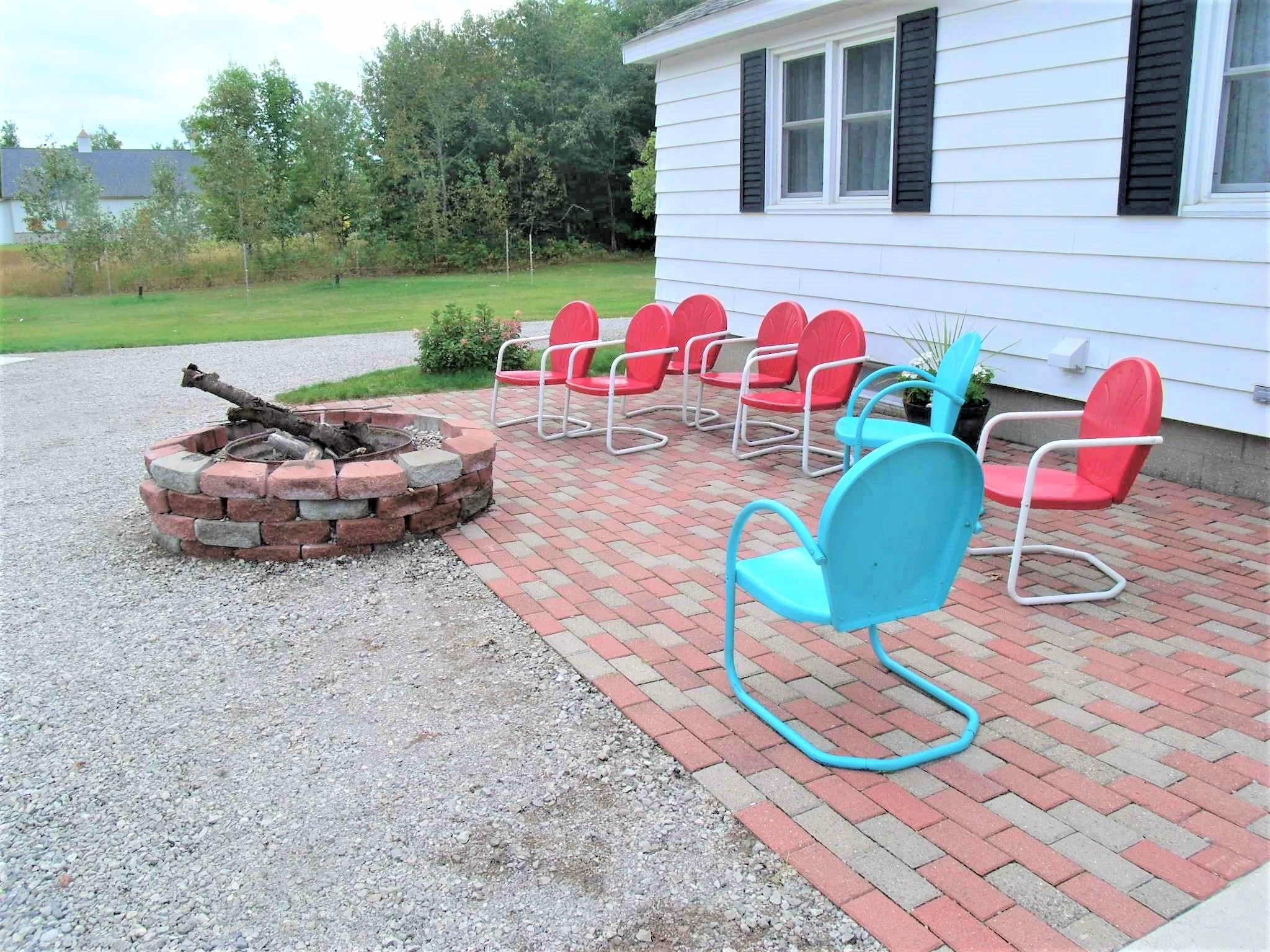 8126 Mullett Lake Road Cheboygan, MI 49721 - Photo 3 of 70 Gallery Image 3