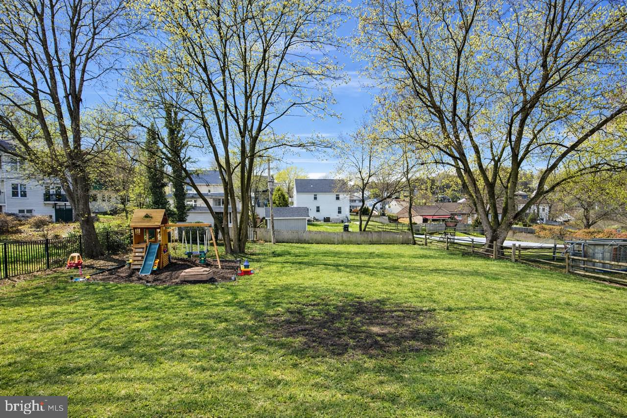2310 Edge Hill Road Huntingdon Valley, PA 19006 - Photo 28 of 28 Back Yard