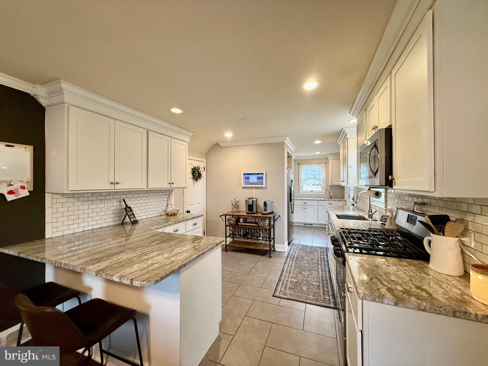 2310 Edge Hill Road Huntingdon Valley, PA 19006 - Photo 4 of 28 Kitchen