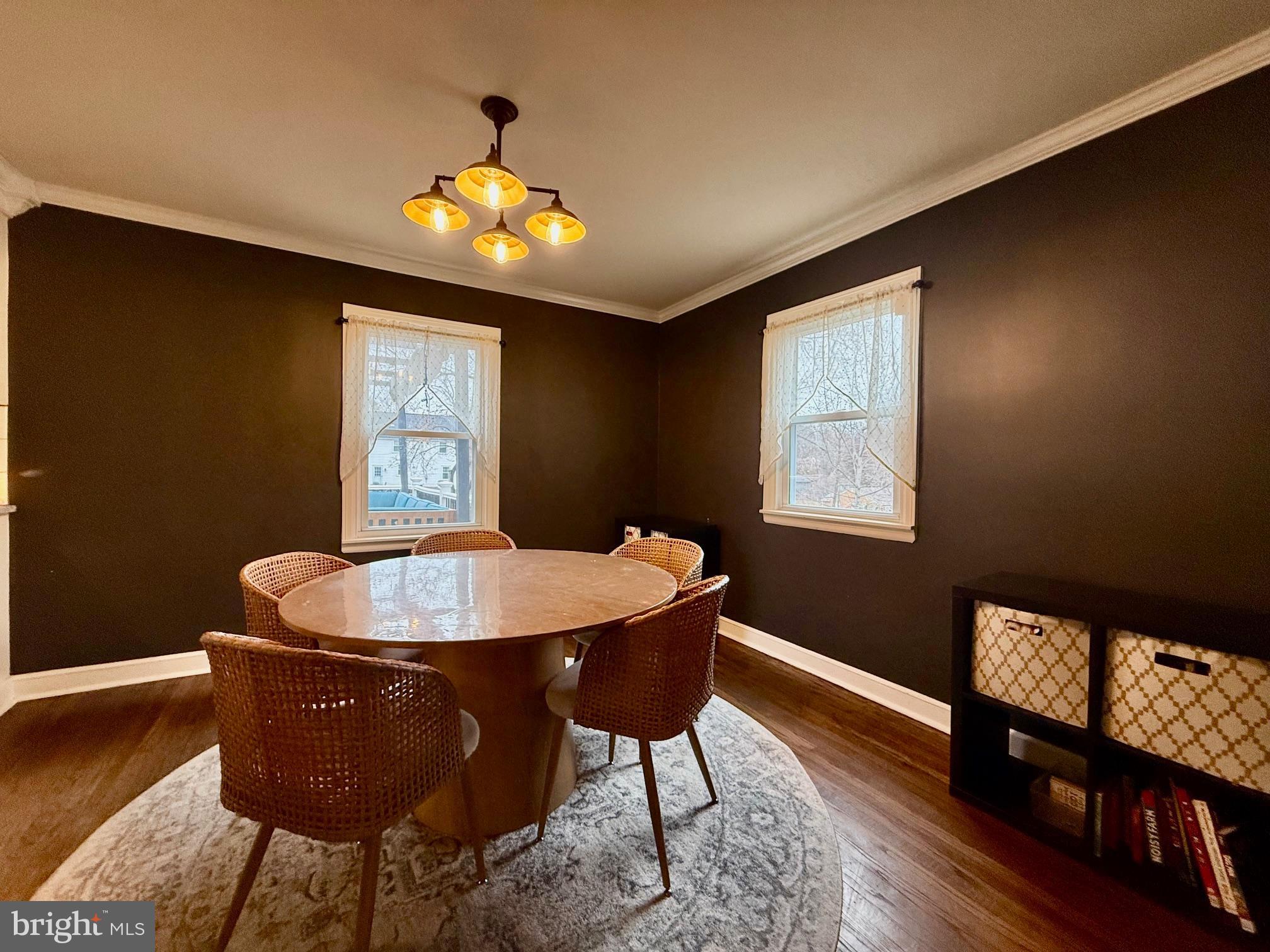 2310 Edge Hill Road Huntingdon Valley, PA 19006 - Photo 8 of 28 Dining