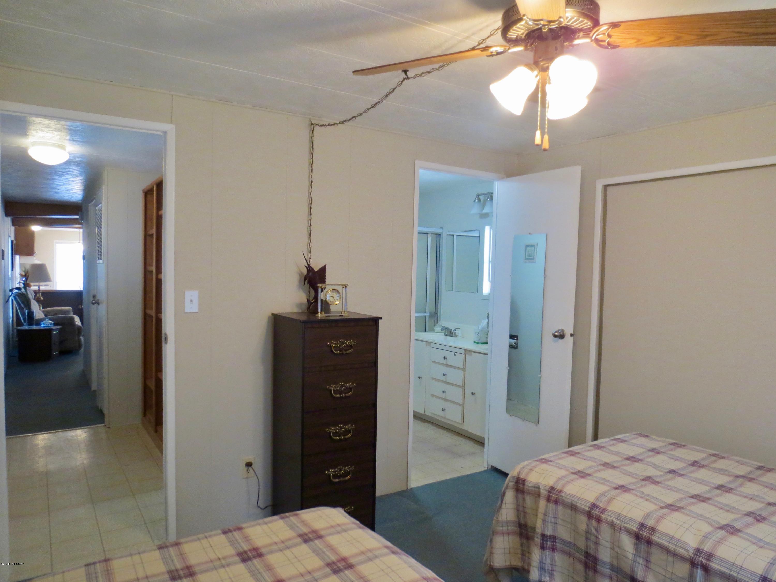 775 West Roger Road, Unit 40 Tucson, AZ 85705 - Photo 5 of 26