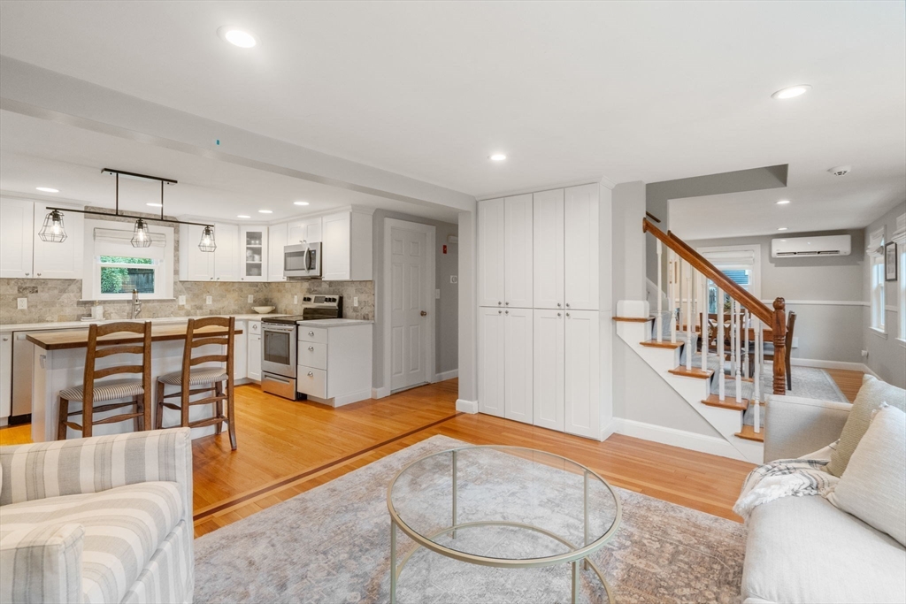 85 Broad Street Walpole, MA 02081 - Photo 6 of 41