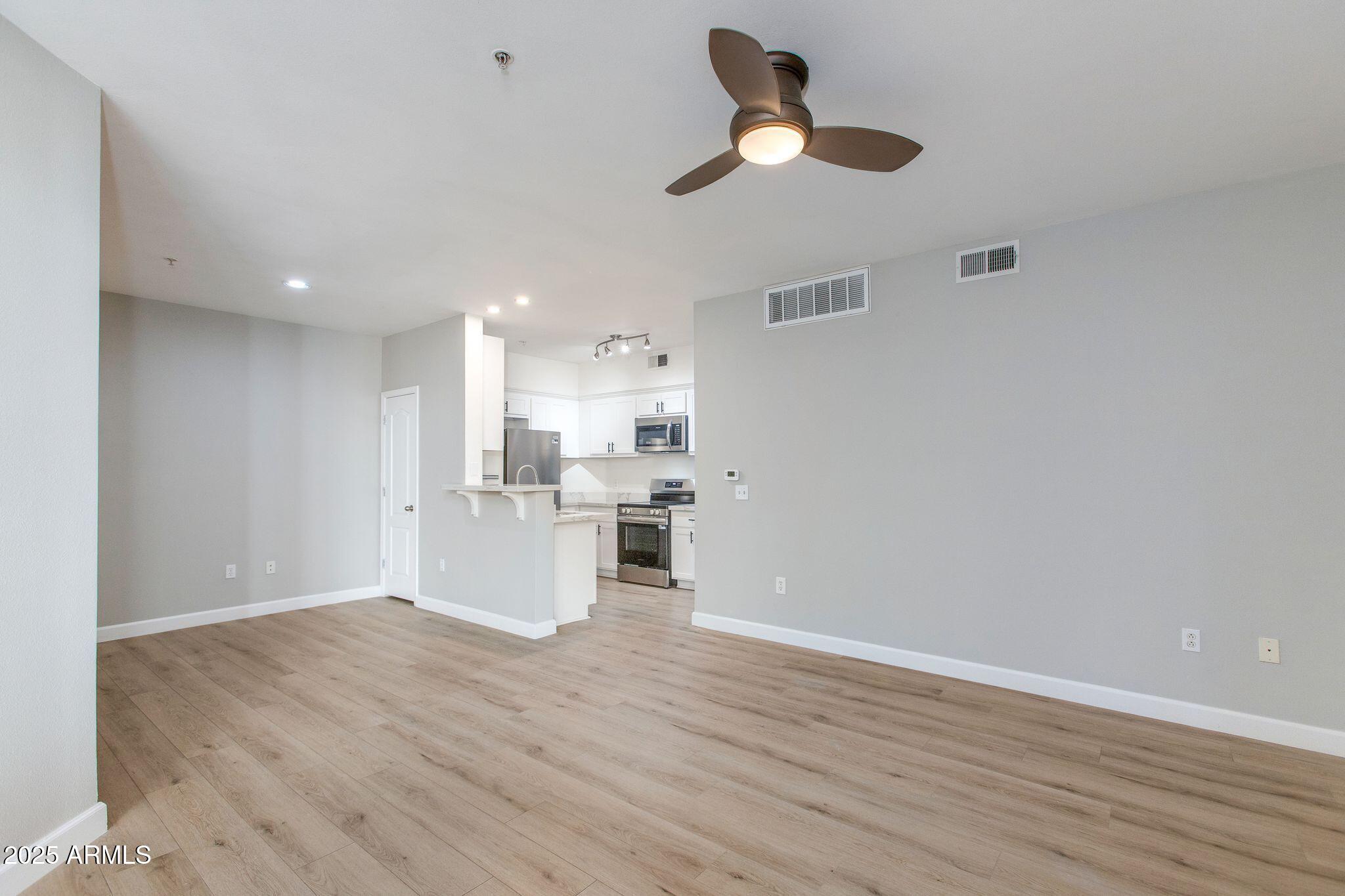 1701 East Colter Street, Unit 218 Phoenix, AZ 85016 - Photo 6 of 25 12-Colter