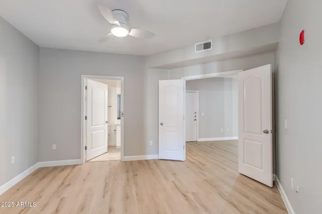 $1,800 | 1701 East Colter Street, Unit 218, Phoenix, AZ 85016