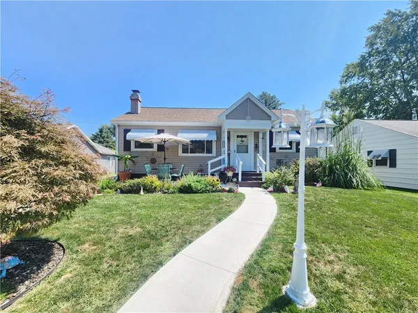$139,900 | 1312 South Lawn Drive, Mattoon, IL 61938