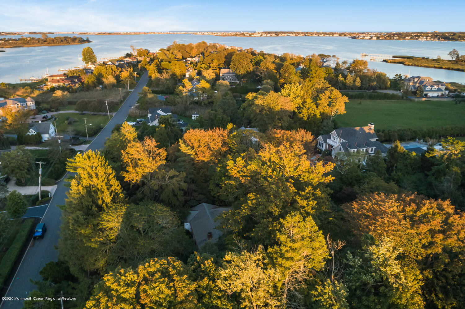 500 Little Silver Point Road Little Silver, NJ 07739 - Photo 3 of 7 500 Little Silver Point Rd-large-008-012