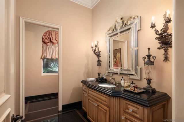 $13,900,000 | 5962 Rancho Diegueno Road, Del Mar, CA 92014