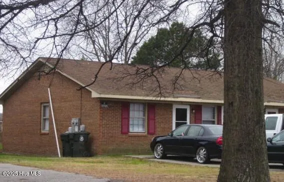 $190,000 | 1702 Birchwood Drive Southeast, Wilson, NC 27893