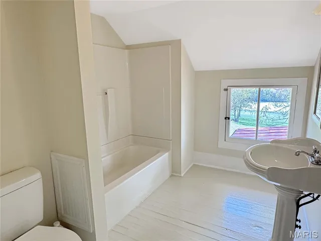 $799,000 | 1933 4 Mile Road, Washington, MO 63090