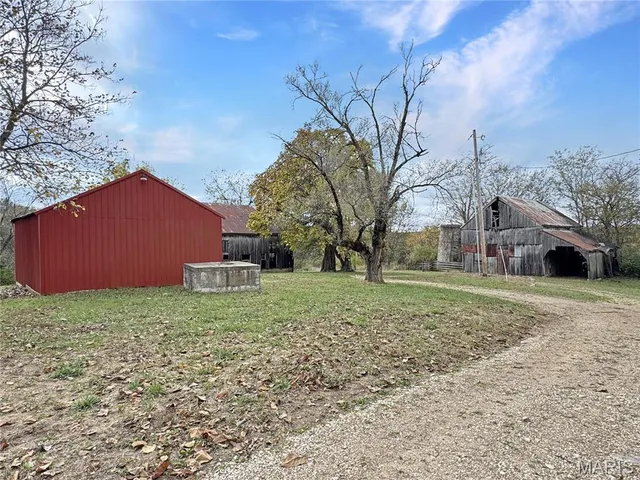 $799,000 | 1933 4 Mile Road, Washington, MO 63090