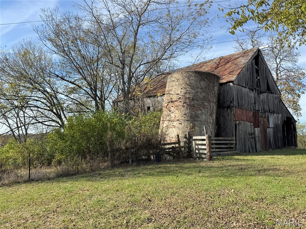 1933 4 Mile Road Washington, MO 63090 - Photo 10 of 84