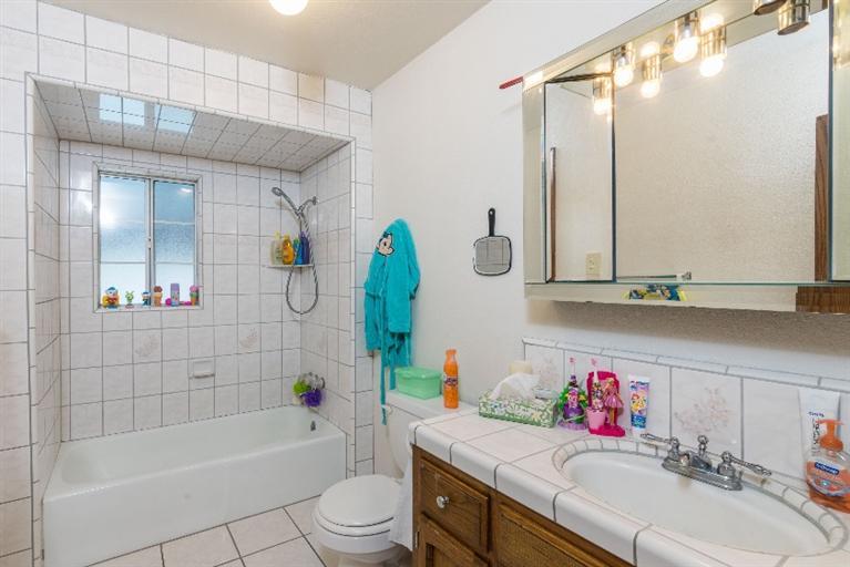 4663 Cove Road Reedley, CA 93654 - Photo 19 of 32 Gallery Image 19