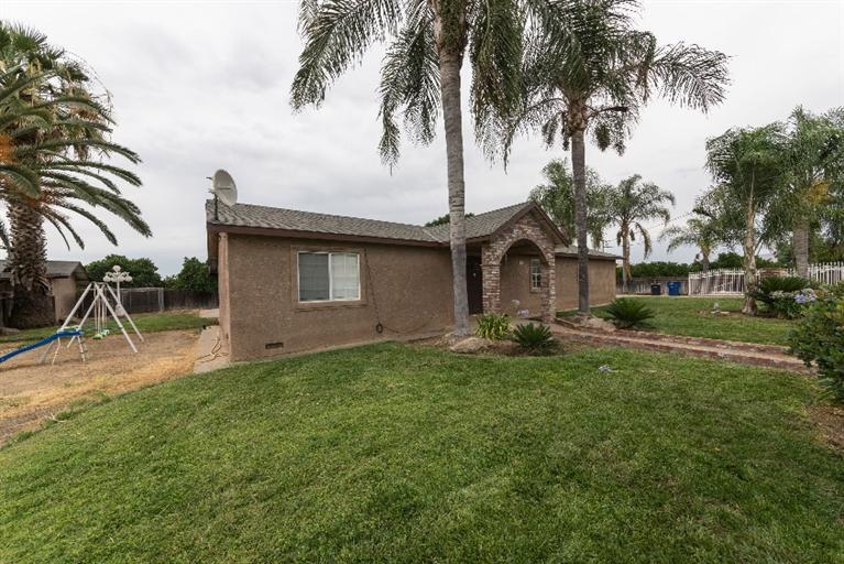 4663 Cove Road Reedley, CA 93654 - Photo 4 of 32 Gallery Image 4