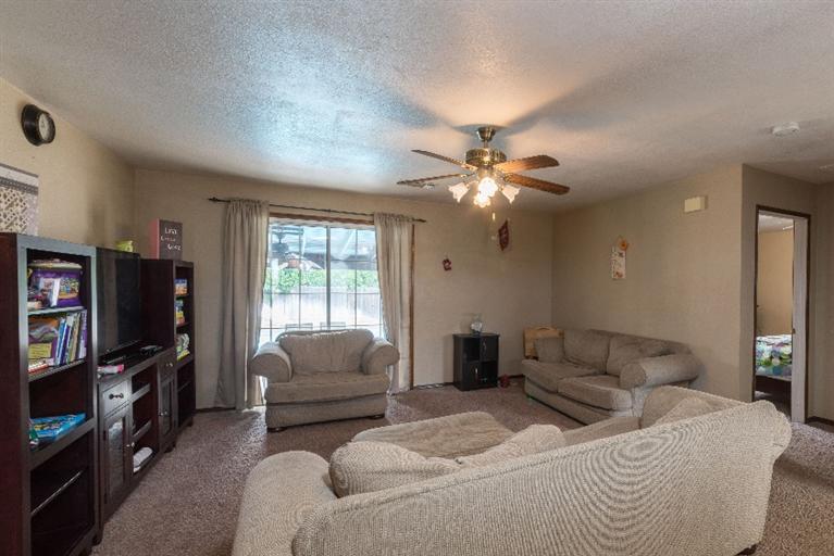 4663 Cove Road Reedley, CA 93654 - Photo 7 of 32 Gallery Image 7