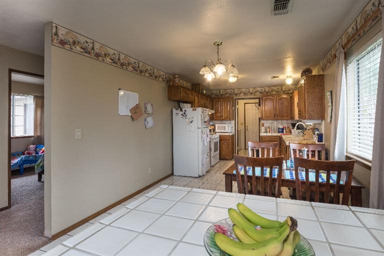 4663 Cove Road Reedley, CA 93654 - Photo 9 of 32 Gallery Image 9