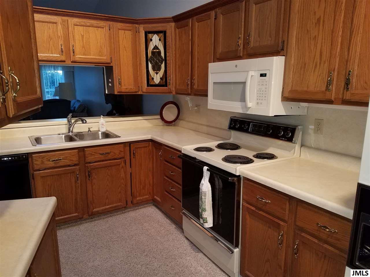 2023 Rendall Drive, Unit 23 Jackson, MI 49201 - Photo 6 of 24 Photo 6