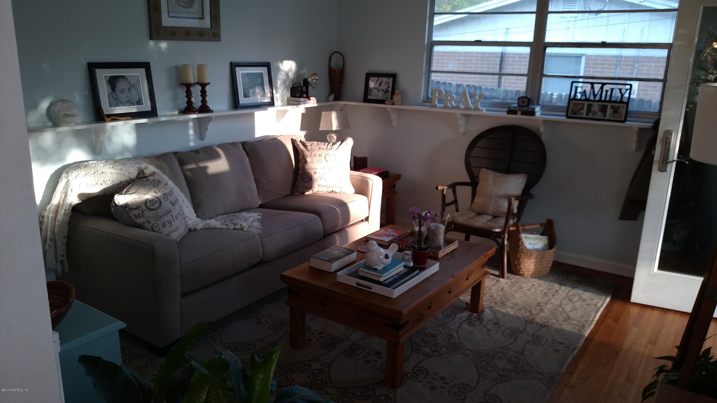 4425 Rainer Road Jacksonville, FL 32210 - Photo 12 of 20 IMG_20180402_190802561