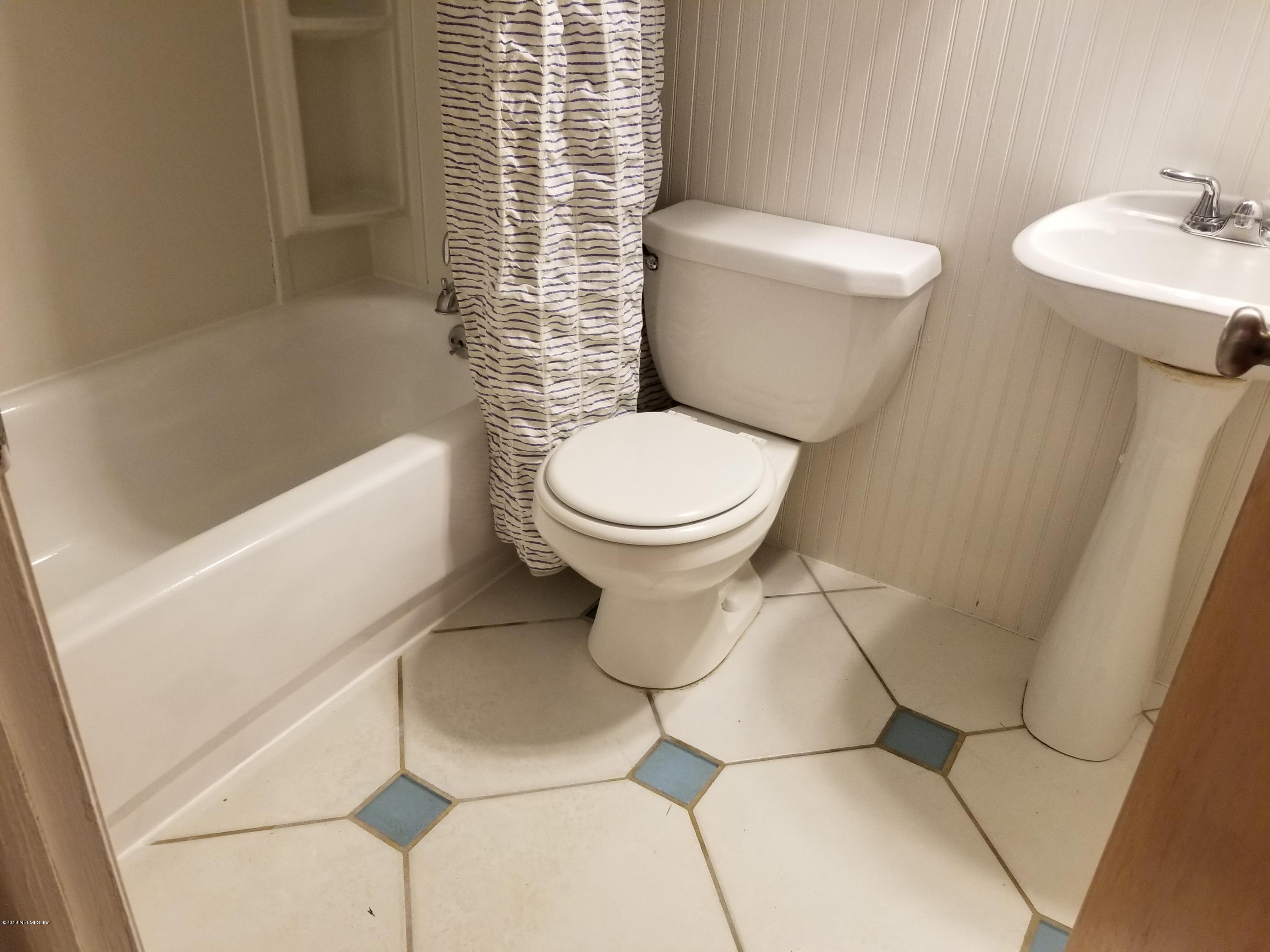 4425 Rainer Road Jacksonville, FL 32210 - Photo 10 of 20 20181217_173659