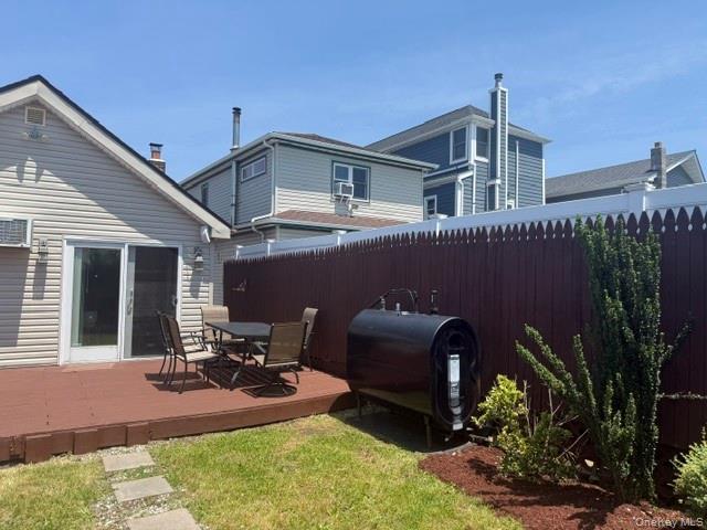 106 East 7th Road Queens, NY 11693 - Photo 21 of 23