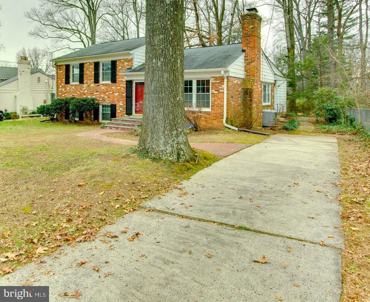 7309 Pinecastle Road Falls Church, VA 22043 - Photo 51 of 57 Plenty of room for parking in this long driveway!
